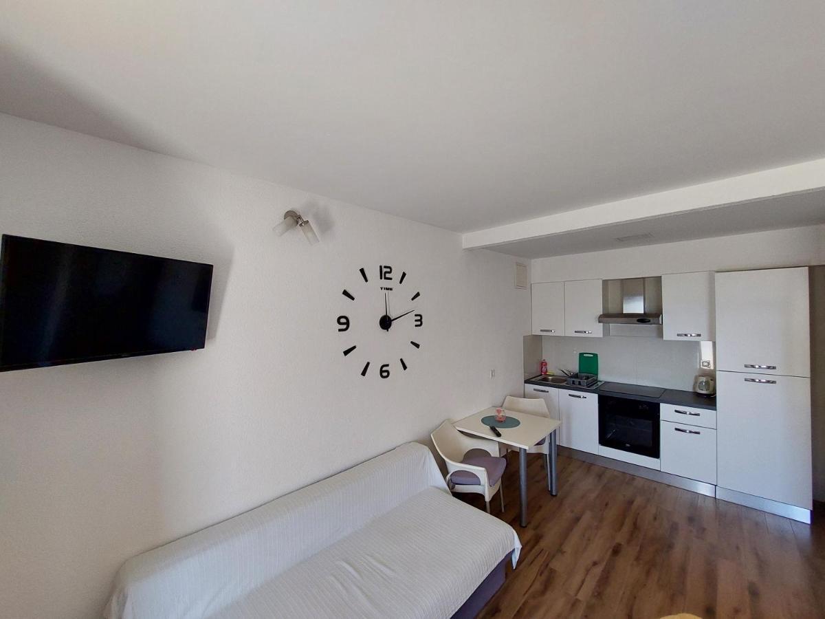Apartments Matic Baška Voda Buitenkant foto