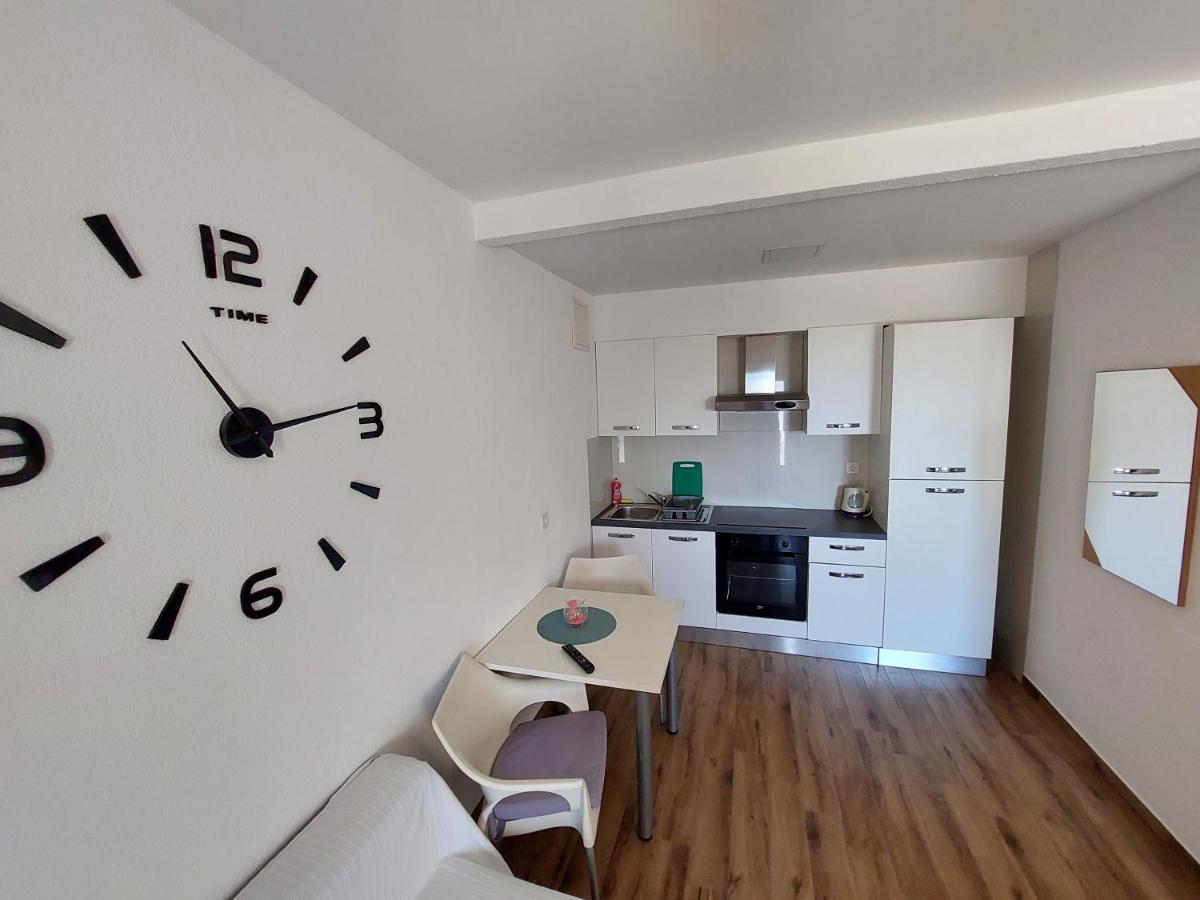 Apartments Matic Baška Voda Buitenkant foto