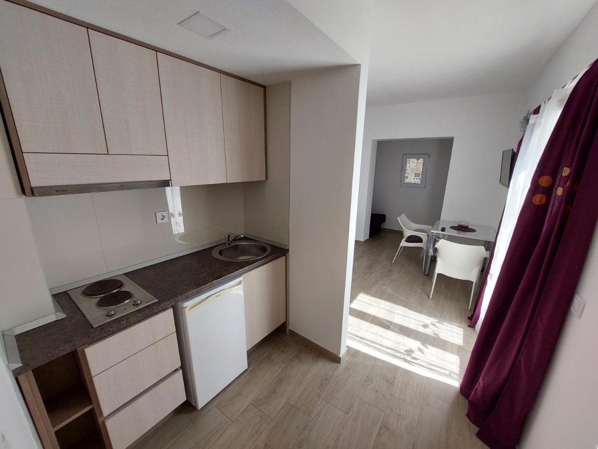 Apartments Matic Baška Voda Buitenkant foto