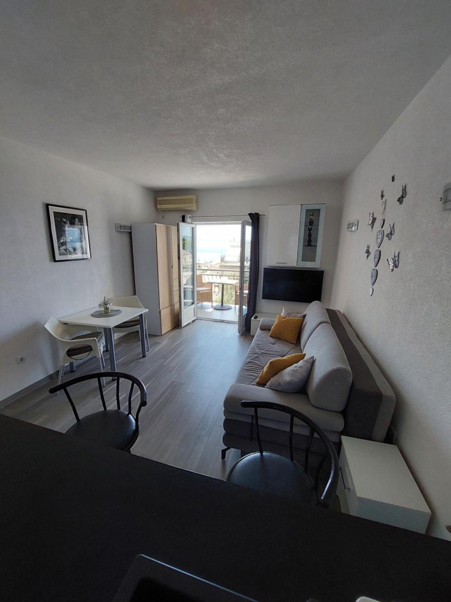 Apartments Matic Baška Voda Kamer foto