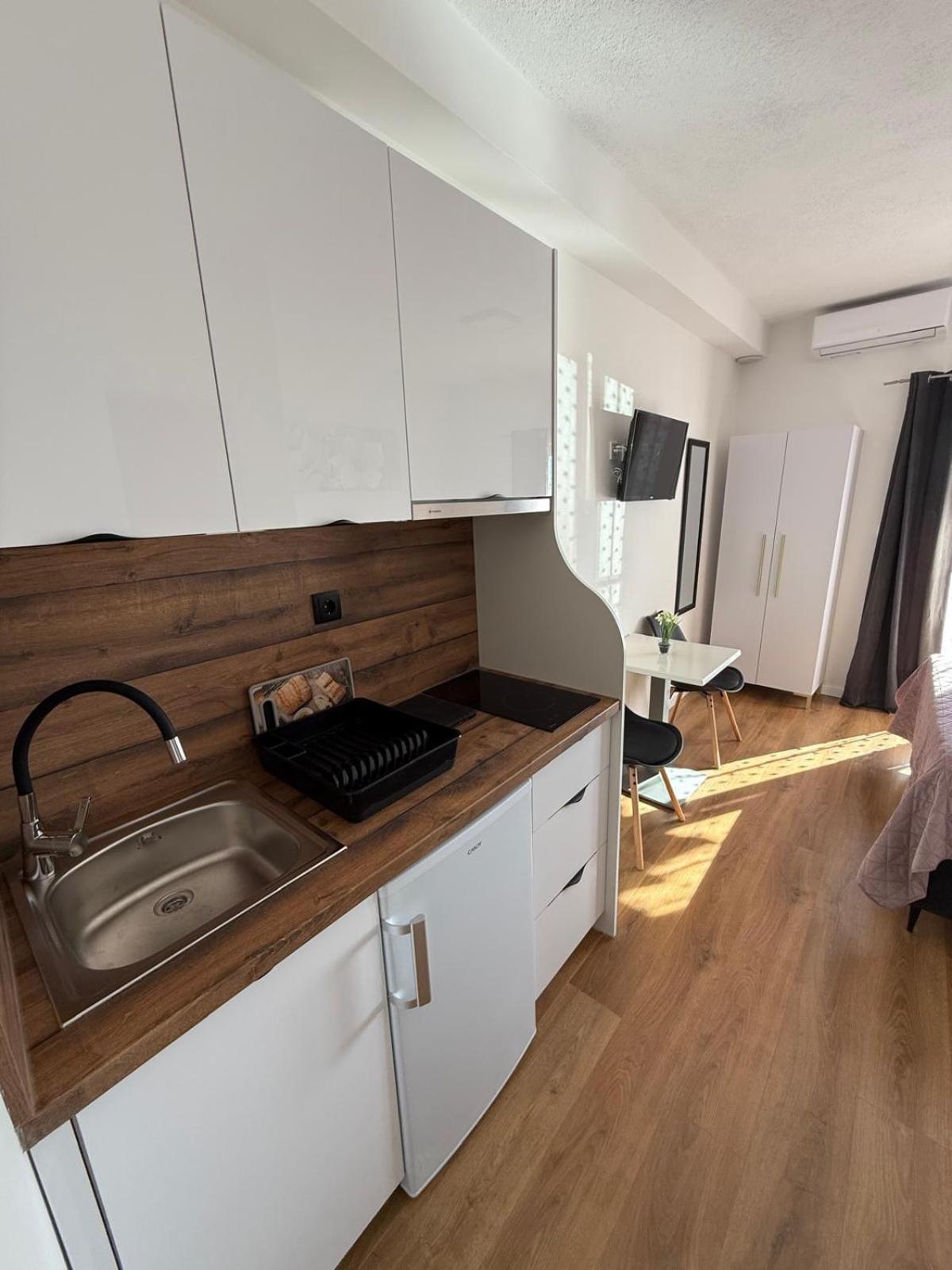 Apartments Matic Baška Voda Buitenkant foto