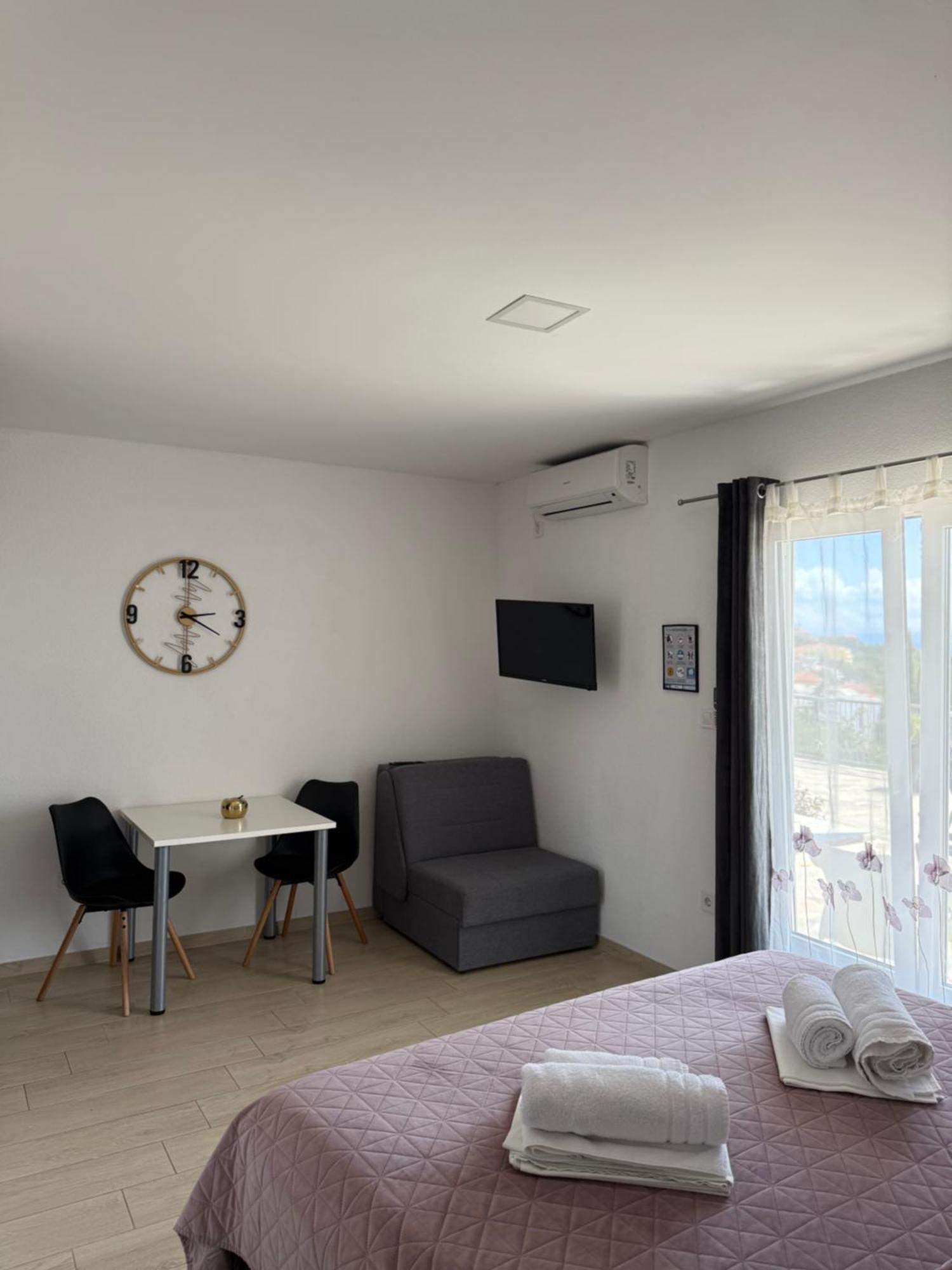 Apartments Matic Baška Voda Buitenkant foto