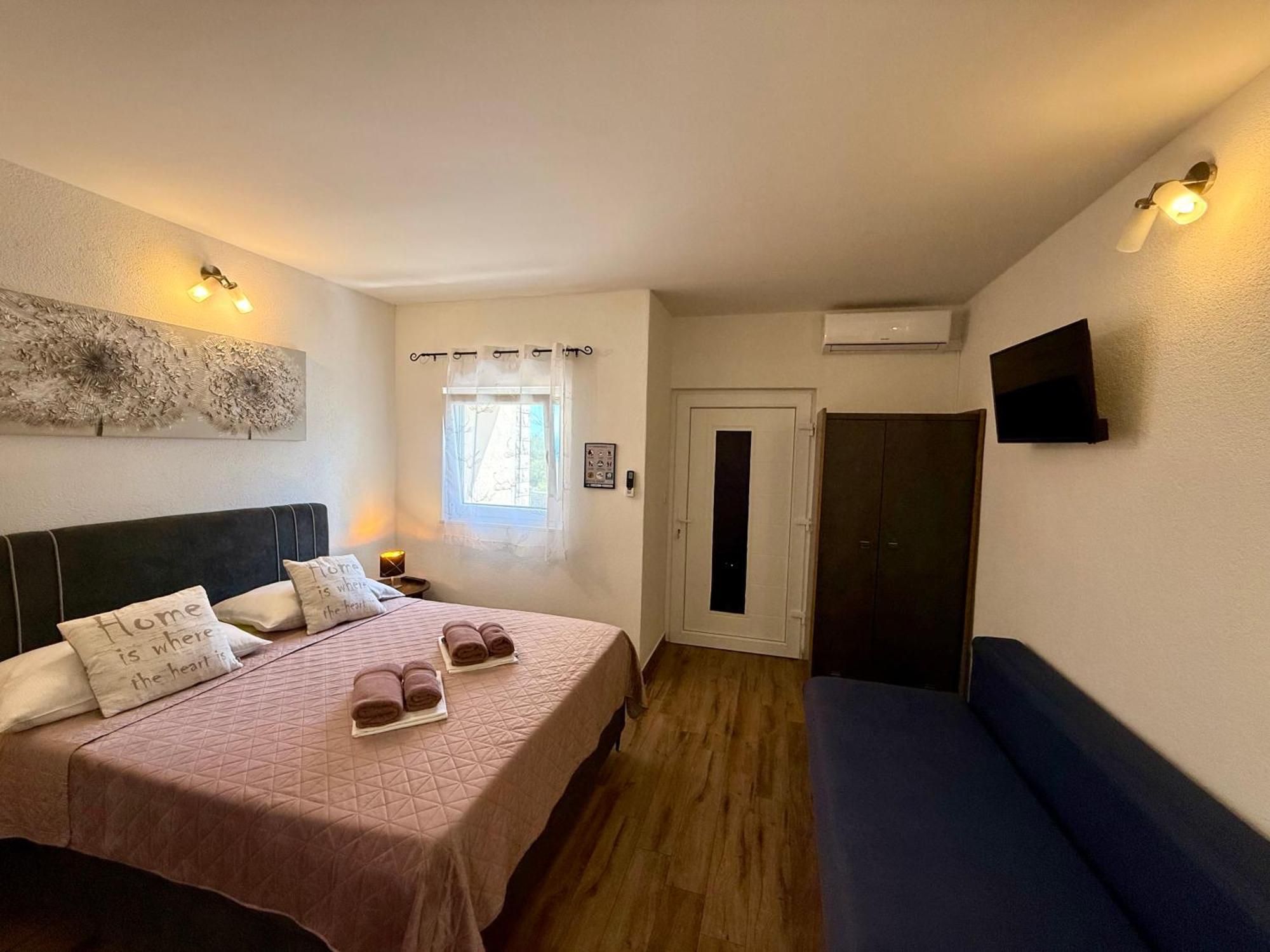 Apartments Matic Baška Voda Kamer foto
