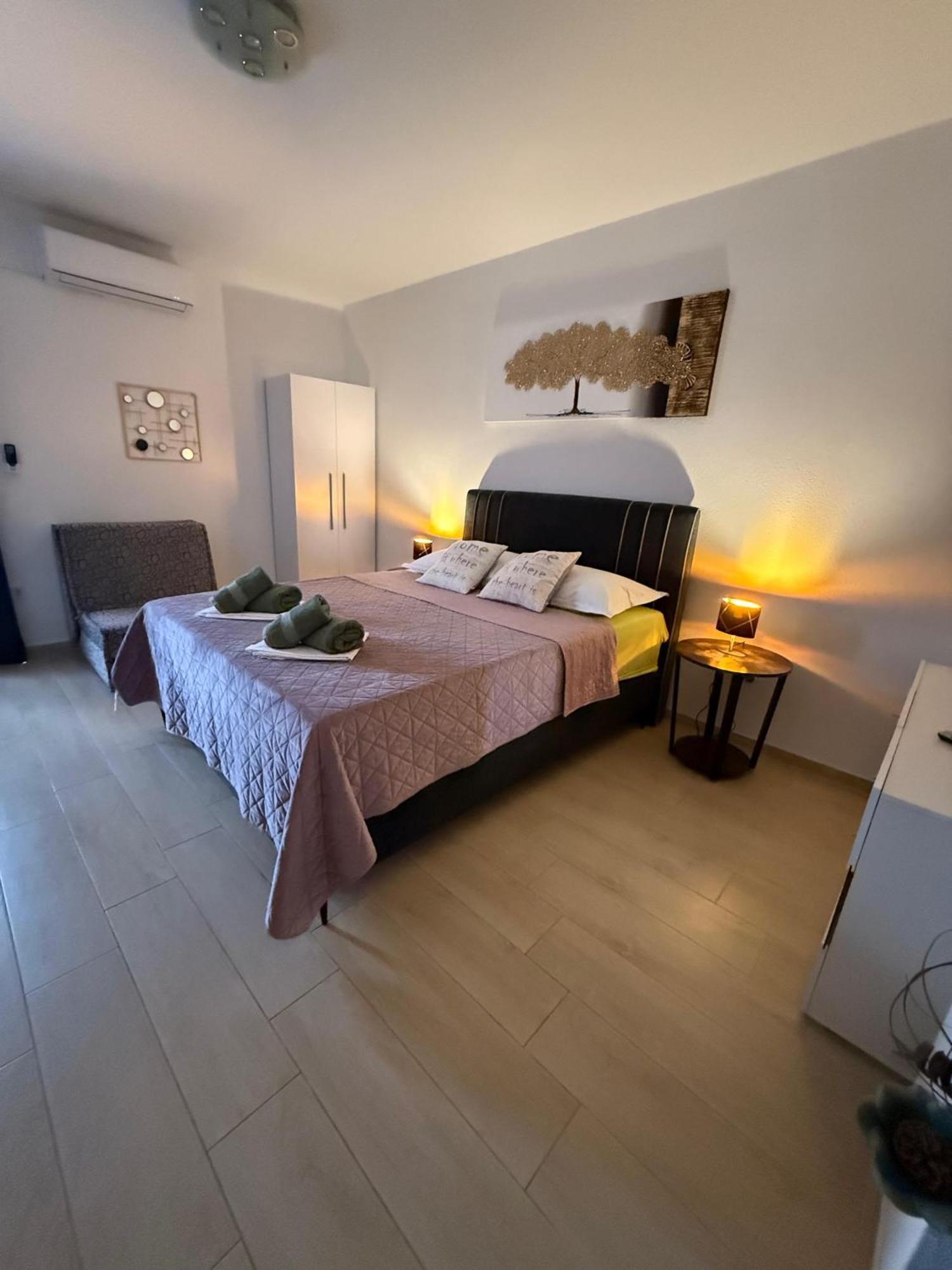 Apartments Matic Baška Voda Kamer foto