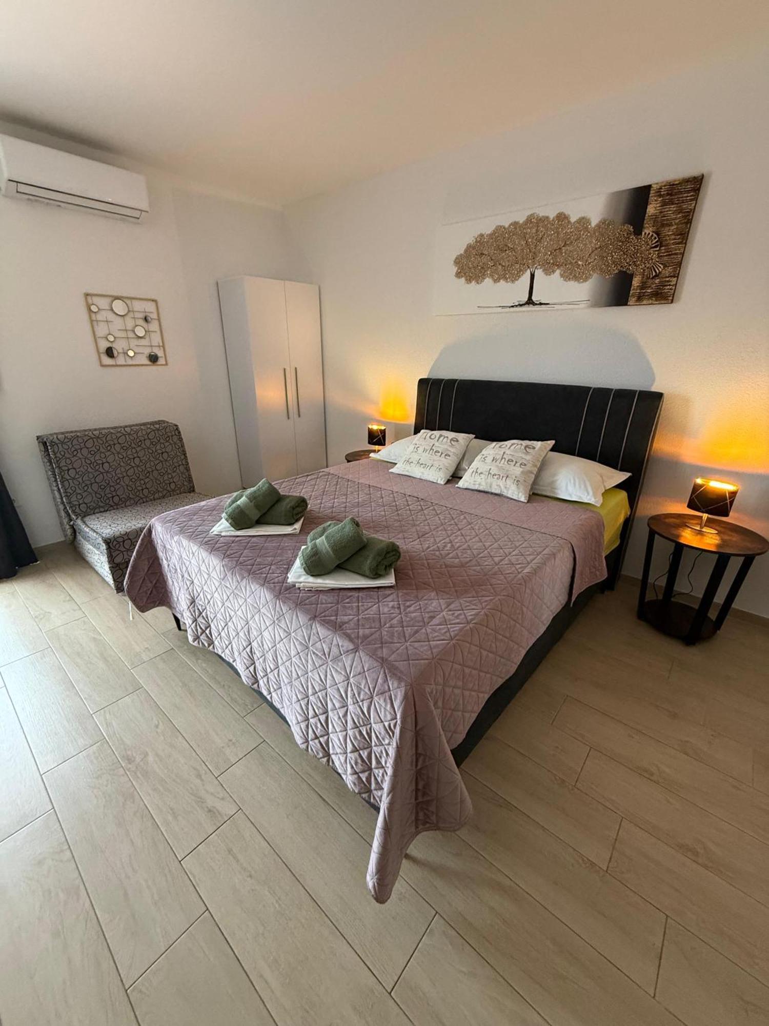 Apartments Matic Baška Voda Kamer foto